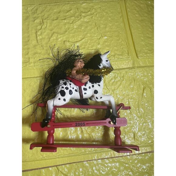 Hallmark Keepsake Ornament A Pony For Christmas 2005 8th In The Series New IOB - Picture 6 of 10